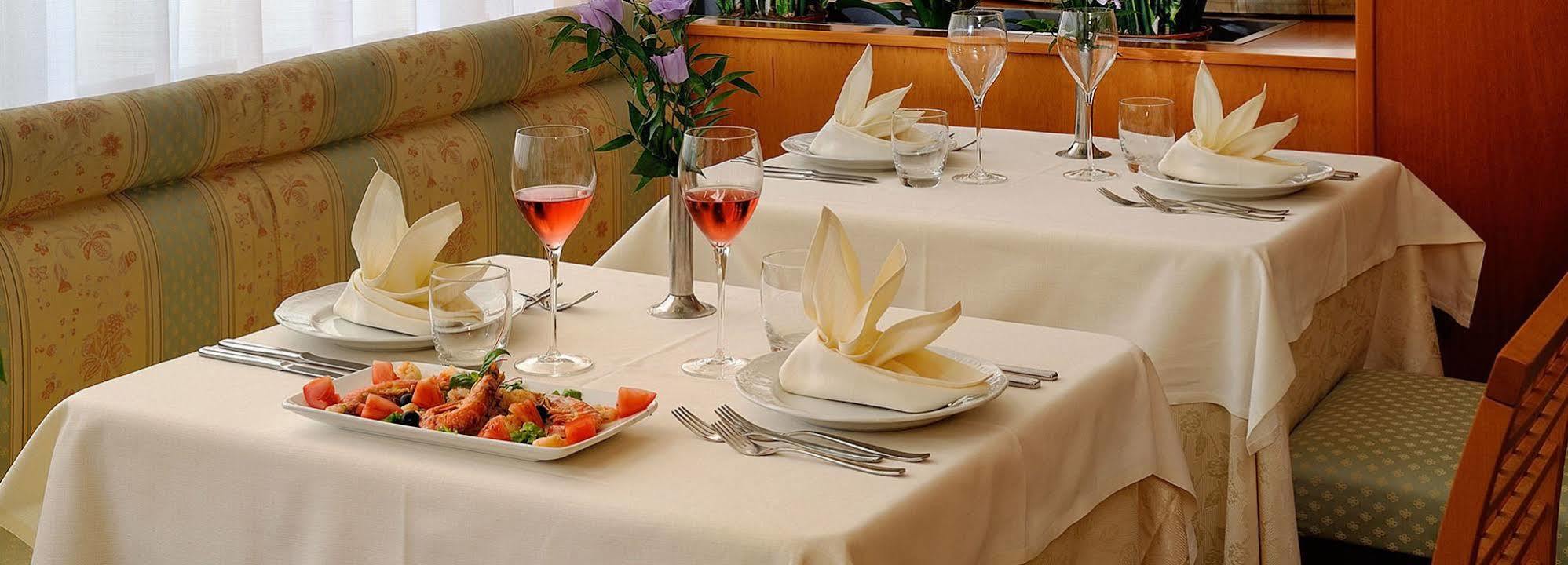 Hotel Helios Diano Marina Luaran gambar