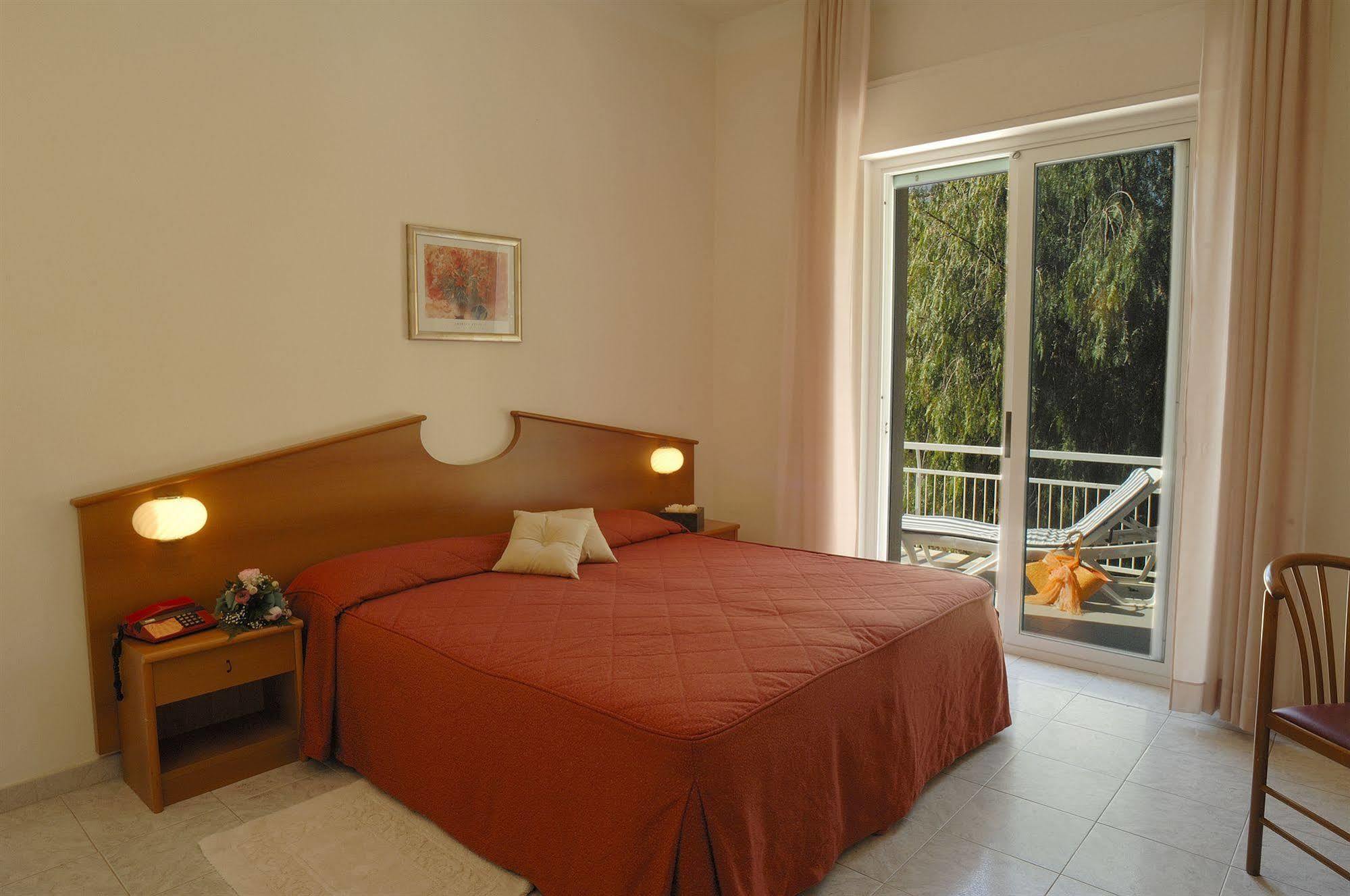 Hotel Helios Diano Marina Luaran gambar