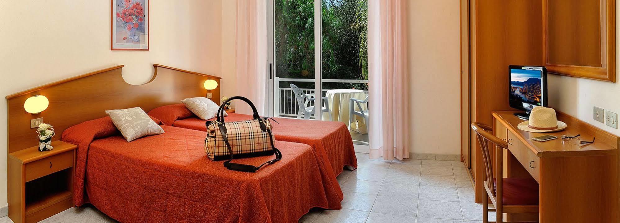Hotel Helios Diano Marina Luaran gambar