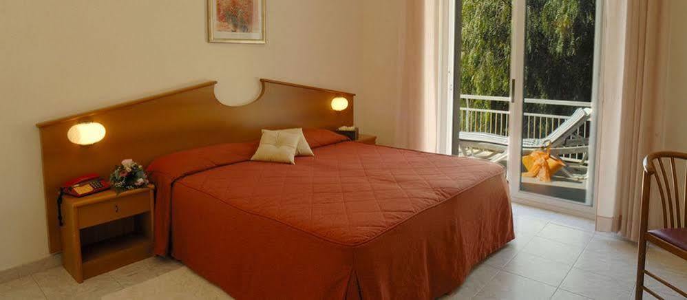 Hotel Helios Diano Marina Luaran gambar